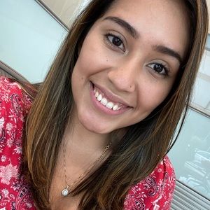 Meet your Posher, Bethsabe